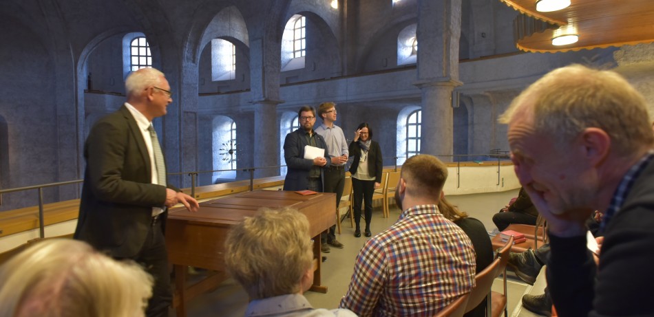 Kreuzkirche TH-B